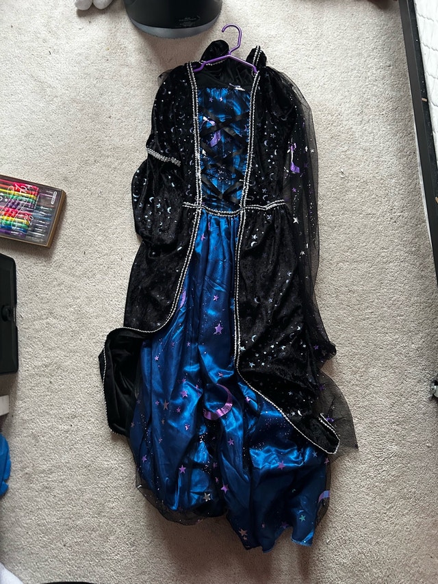 XL kids Witch Costume - photo 3