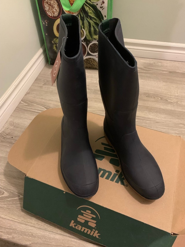 Kamik Women’s Rainboots - Size 9