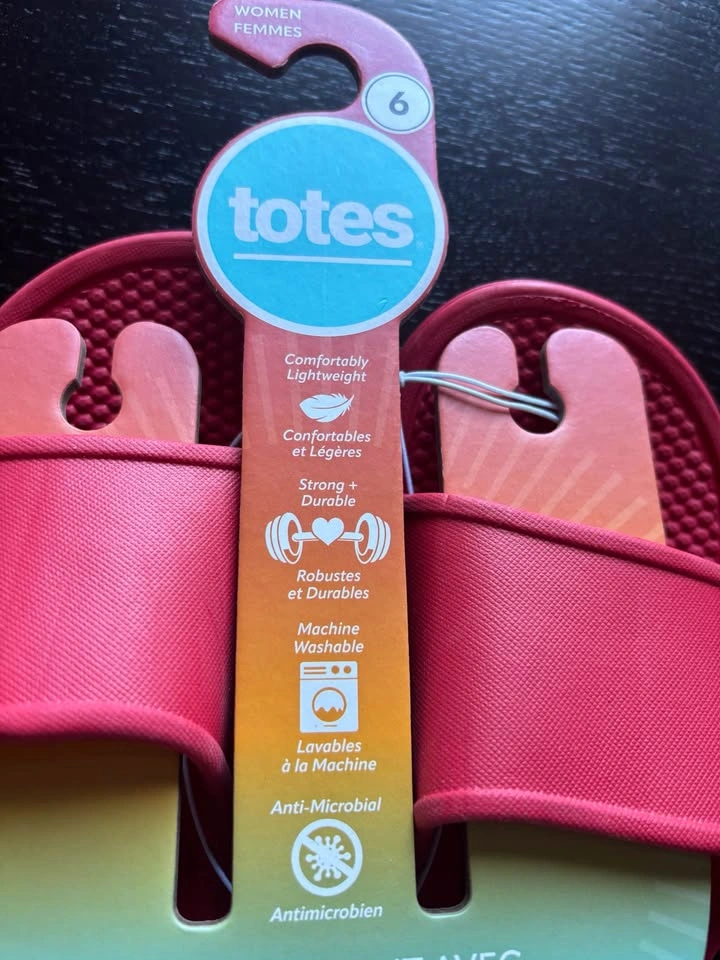 Totes Everywear Women's Red Slides Size 6 - photo 3