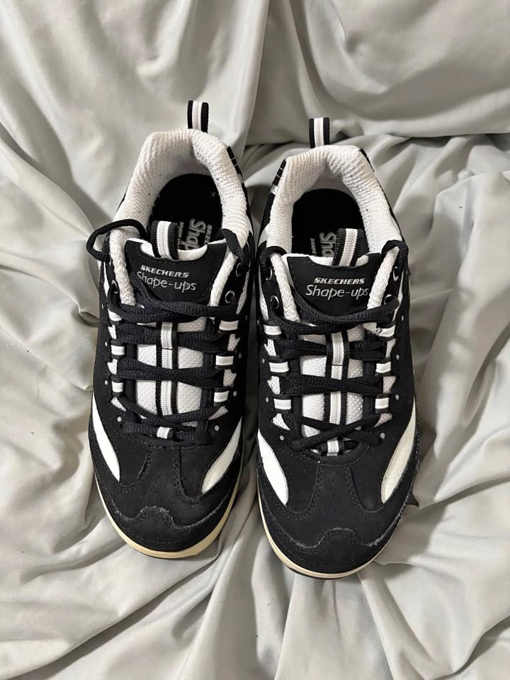 Skechers Shape-ups Sneakers-7