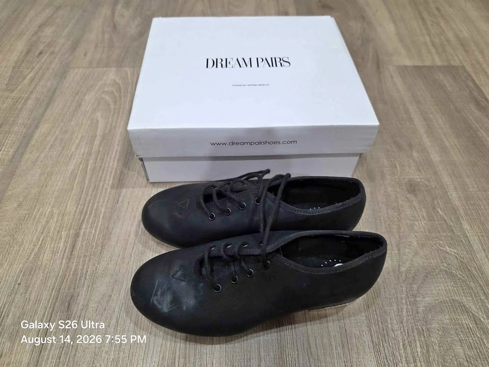 Bloch Tap Shoes Size 1 1/2 dancing