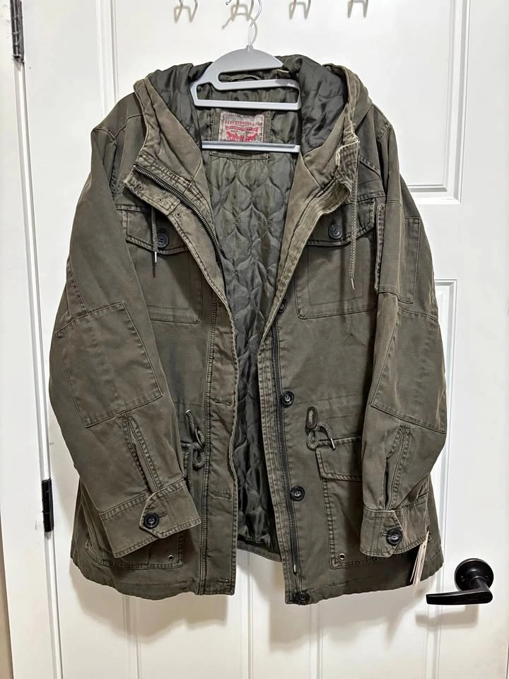 New Women’s Levi's Military Field Jacket Size 2X