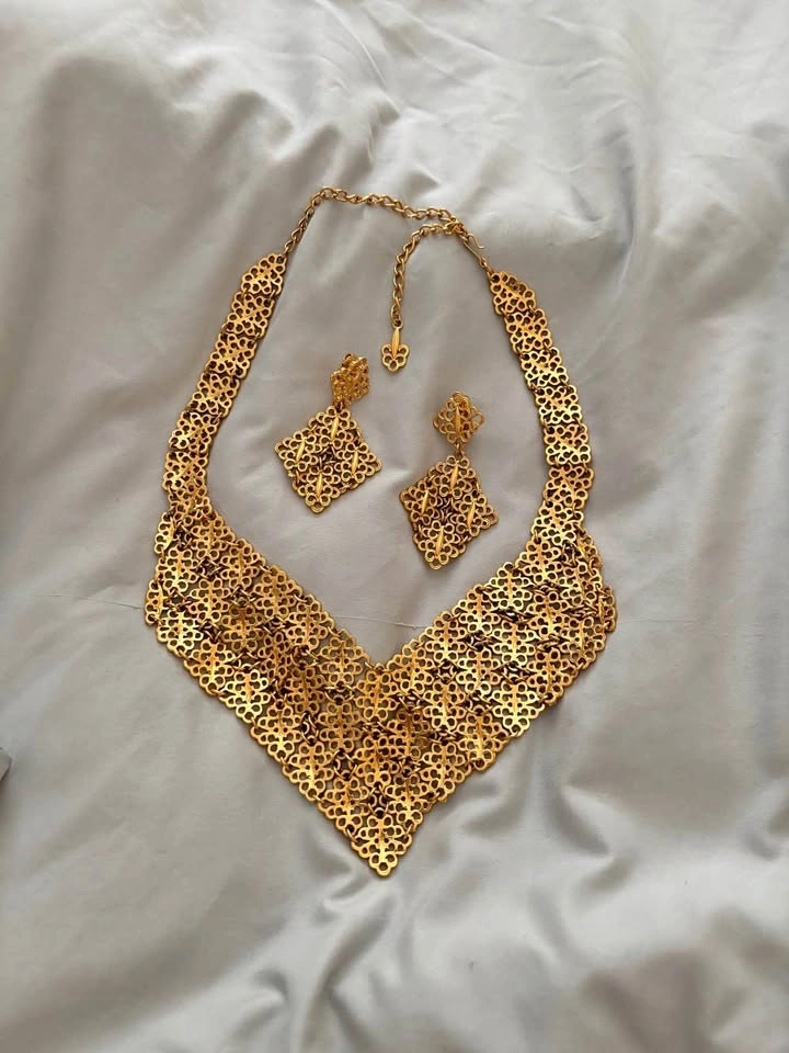 Vintage Gold-Tone Filigree Necklace and Earring Set