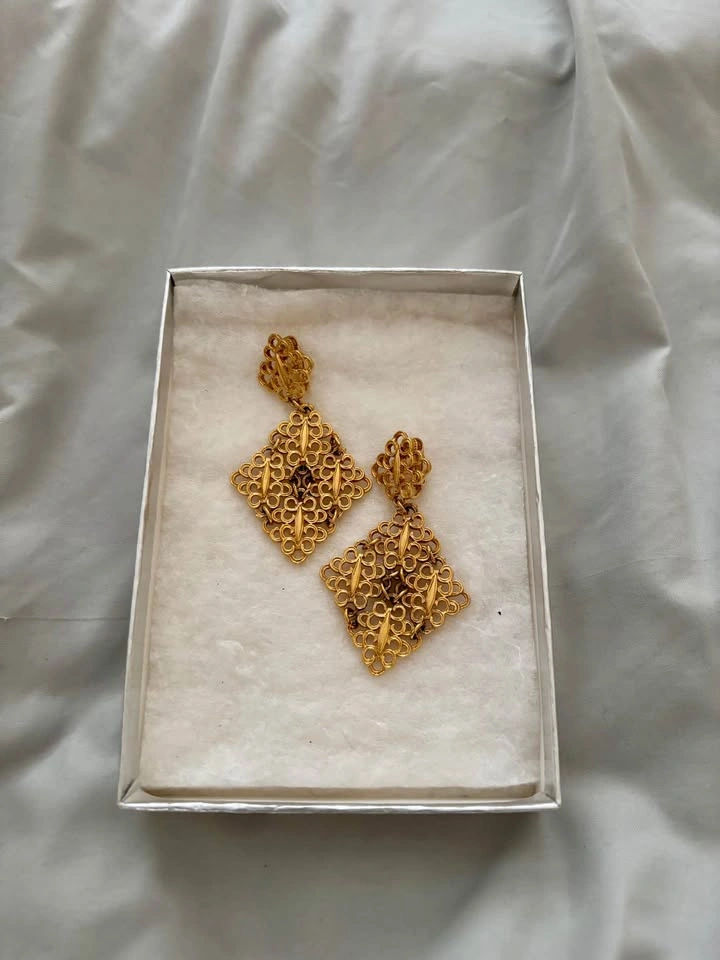 Vintage Gold-Tone Filigree Necklace and Earring Set - photo 4