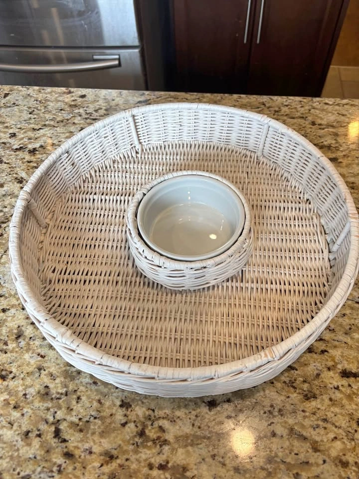 White Wicker Chip and Dip Serving Tray