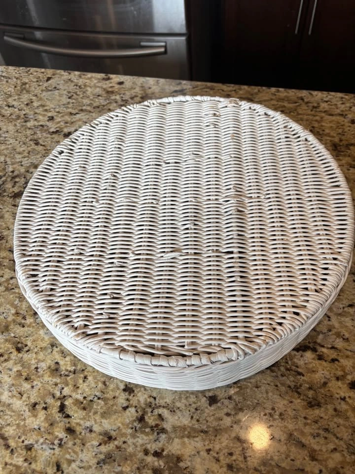 White Wicker Chip and Dip Serving Tray - photo 4