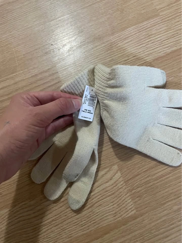 Old Navy Knit Gloves - photo 2