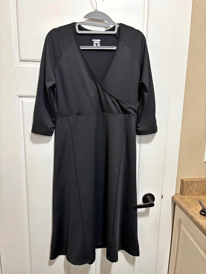 Columbia Women's Wrap Dress-large