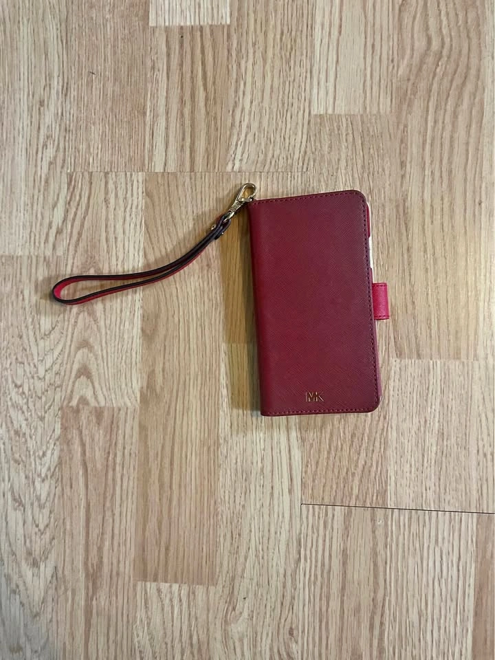 Michael Kors iPhone Wallet Case
