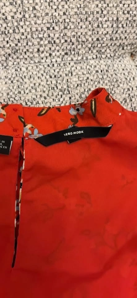 VERO MODA Red Floral Ruffle Neck Drawstring Waist Blouse - photo 3