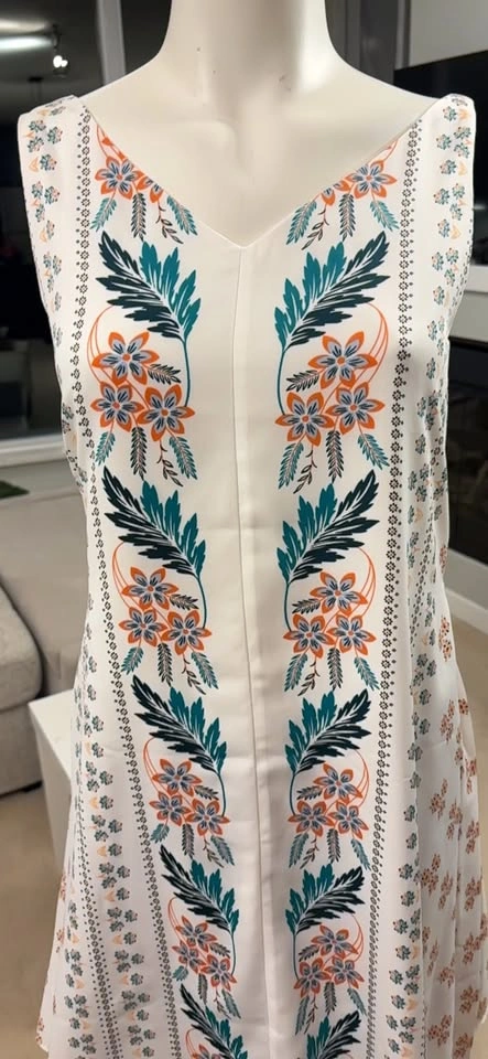 Ann Taylor Beautiful Floral Dress Size Small/ M - photo 3
