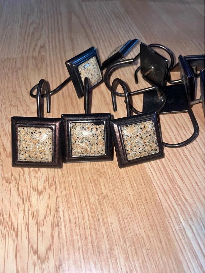 Square Sand-Textured Bronze Shower Curtain Hooks