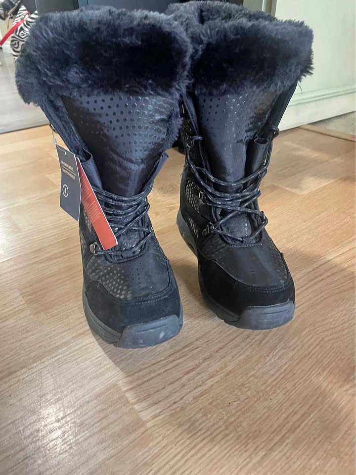 Brand New Banff Trail Waterproof Winter Boots