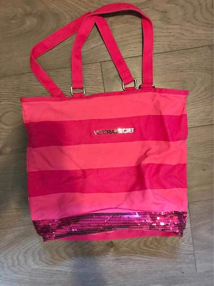 Brand New Victoria’s Secret Bag
