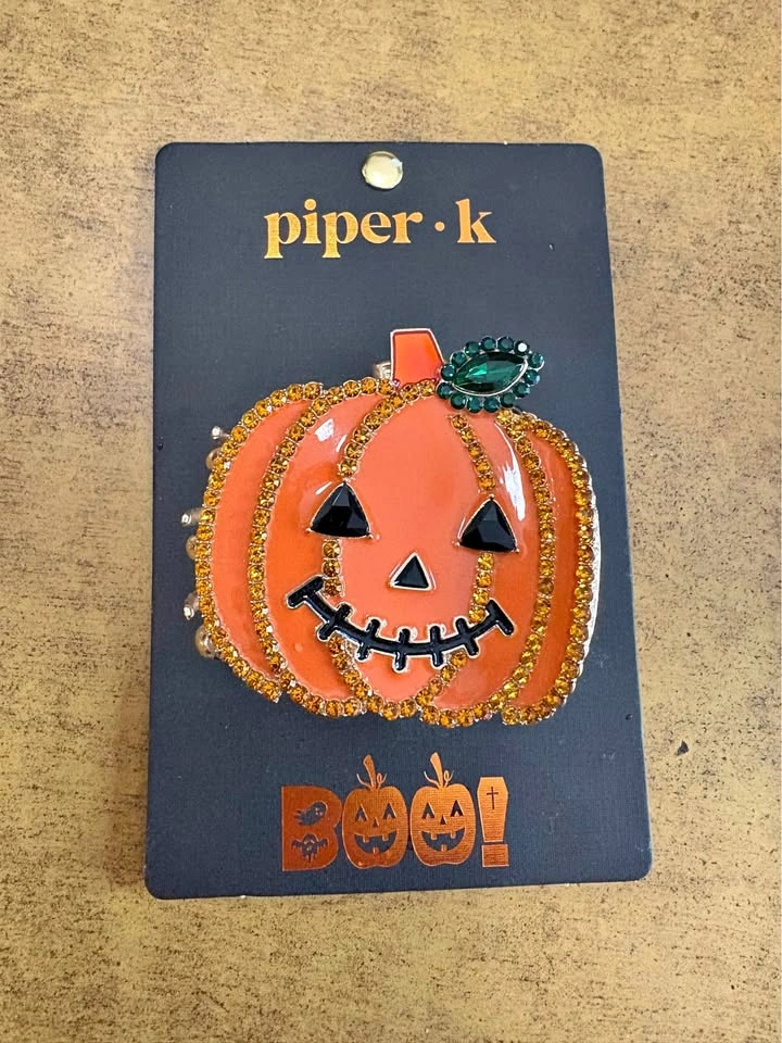 Halloween pumpkin claw clip never used