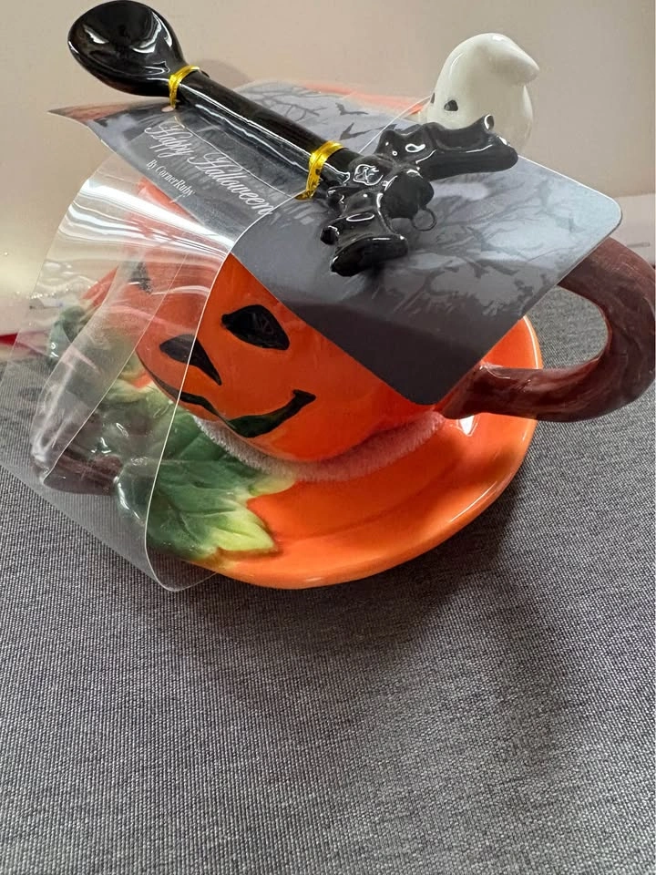 Halloween pumpkin mug saucer and spoon - photo 2