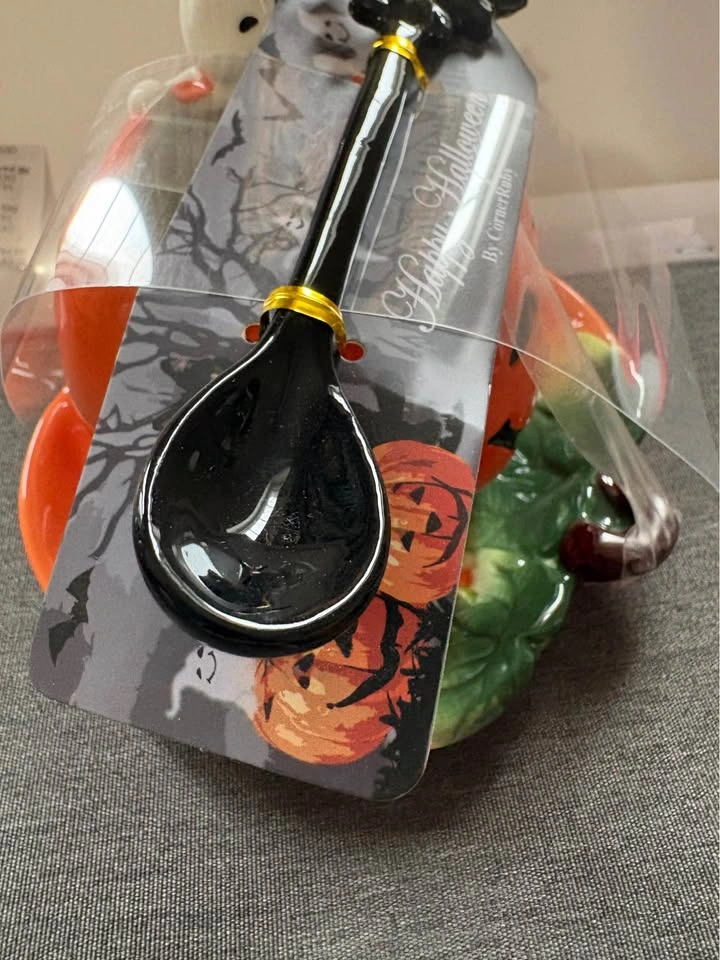 Halloween pumpkin mug saucer and spoon - photo 4