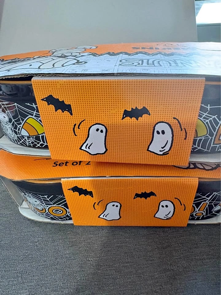 Snoopy Halloween ramekins(4)