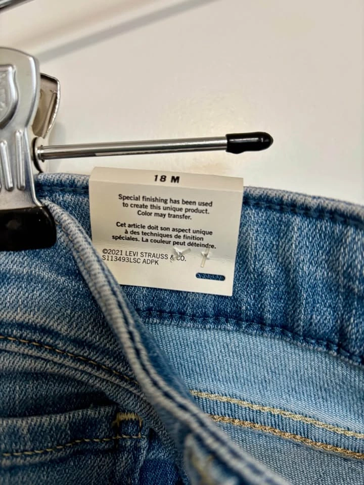 New Levi’s Mid-Rise Straight Jeans Size 18 M - photo 5