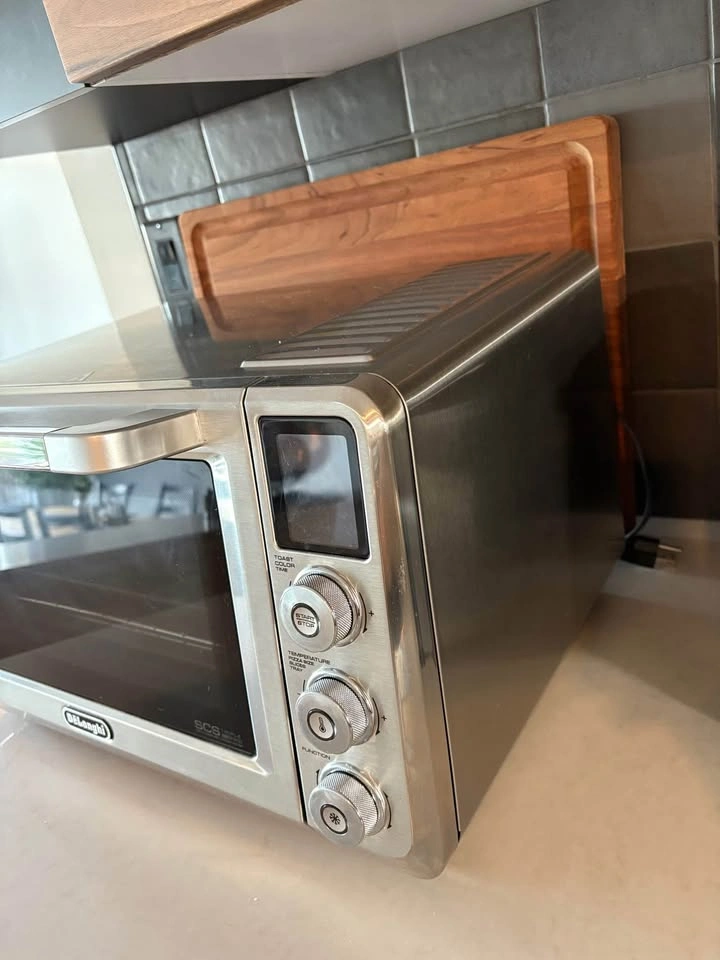 Delonghi Toaster Oven - photo 3