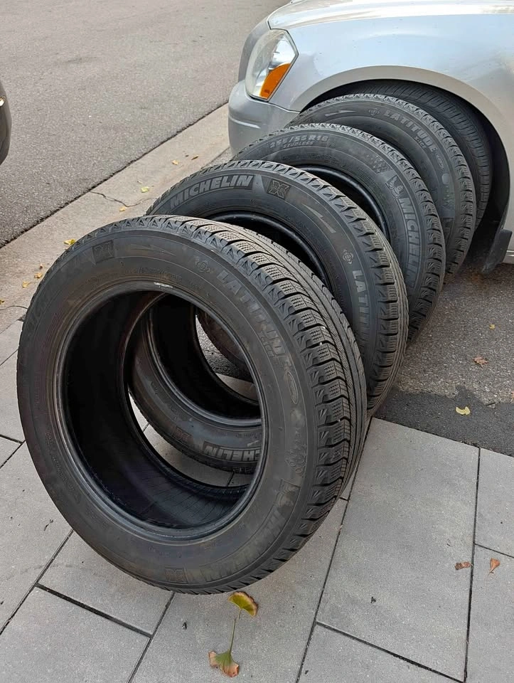 Michelin Latitude X-Ice winter tires