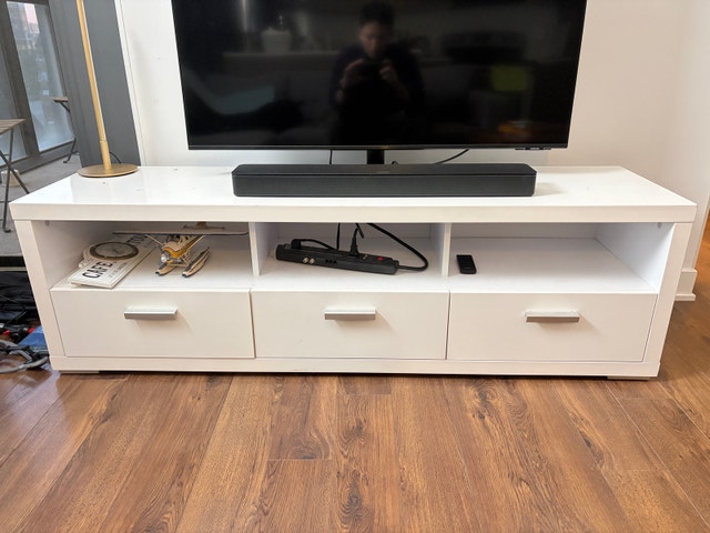 White TV bench