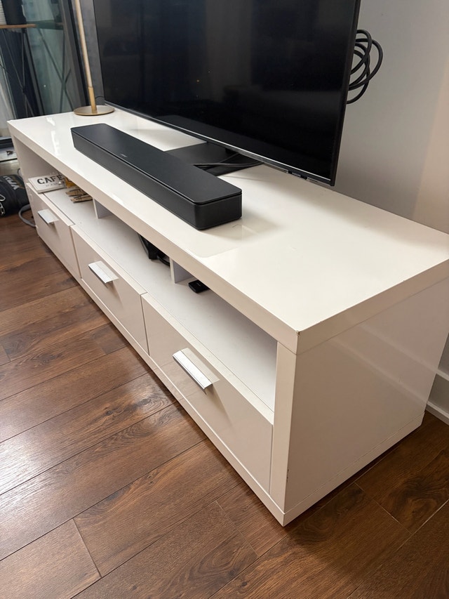White TV bench - photo 2