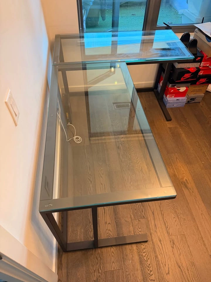 Crate & Barrel Pilsen Graphite L-Shaped Desk - photo 4