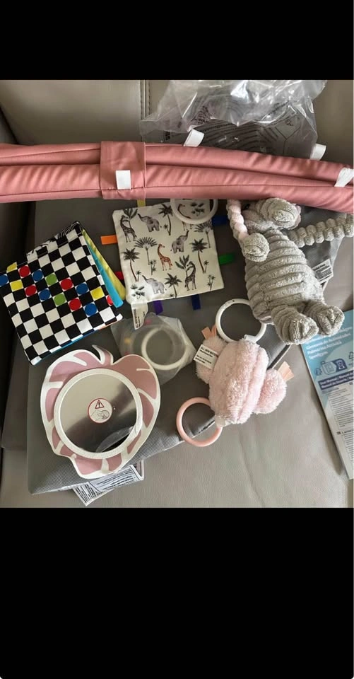 Pink Playmat - photo 3