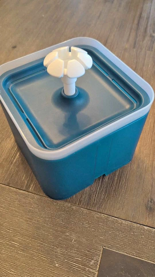 Pet Water Fountain