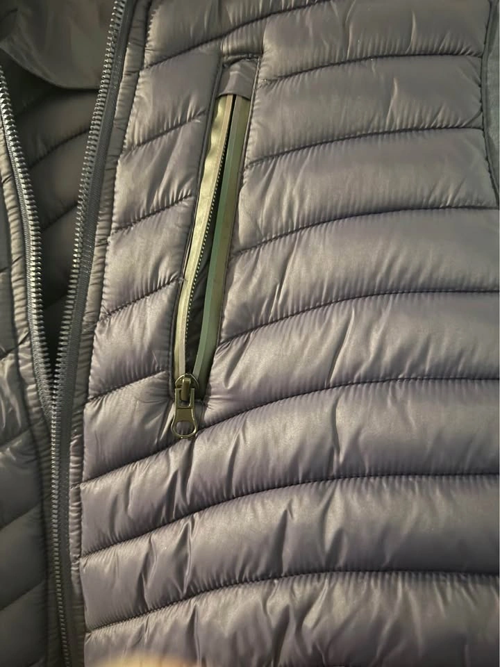 Women’s Navy Blue Hooded Puffer Vest - photo 2