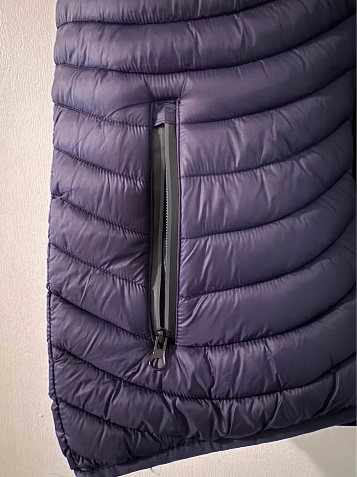 Women’s Navy Blue Hooded Puffer Vest - photo 3
