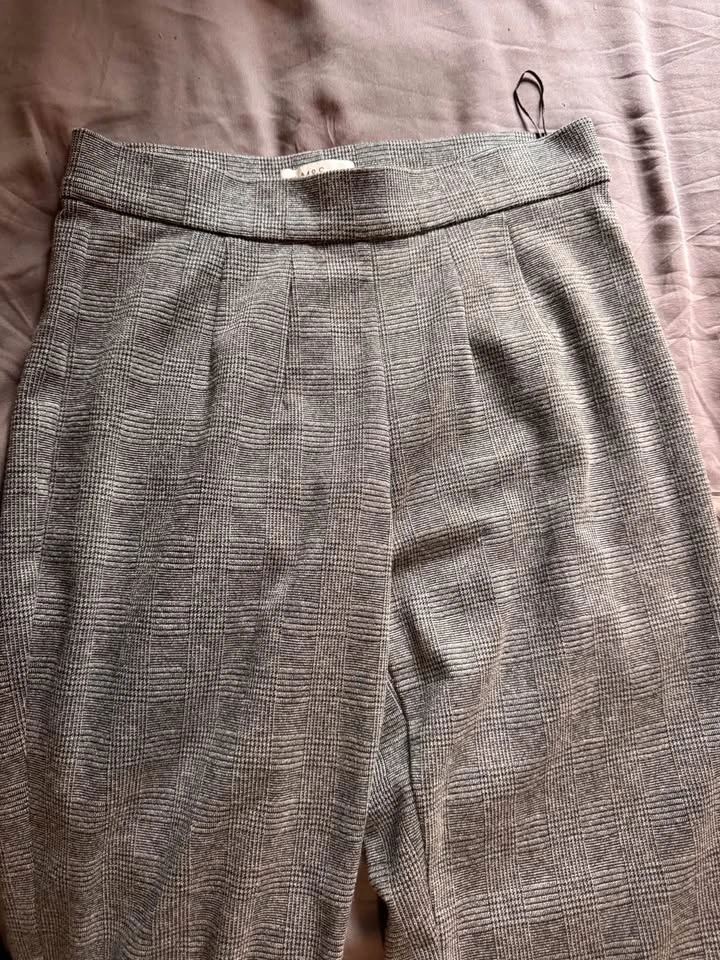Soft gray check pattern knit pants from M & S in the UK - photo 2