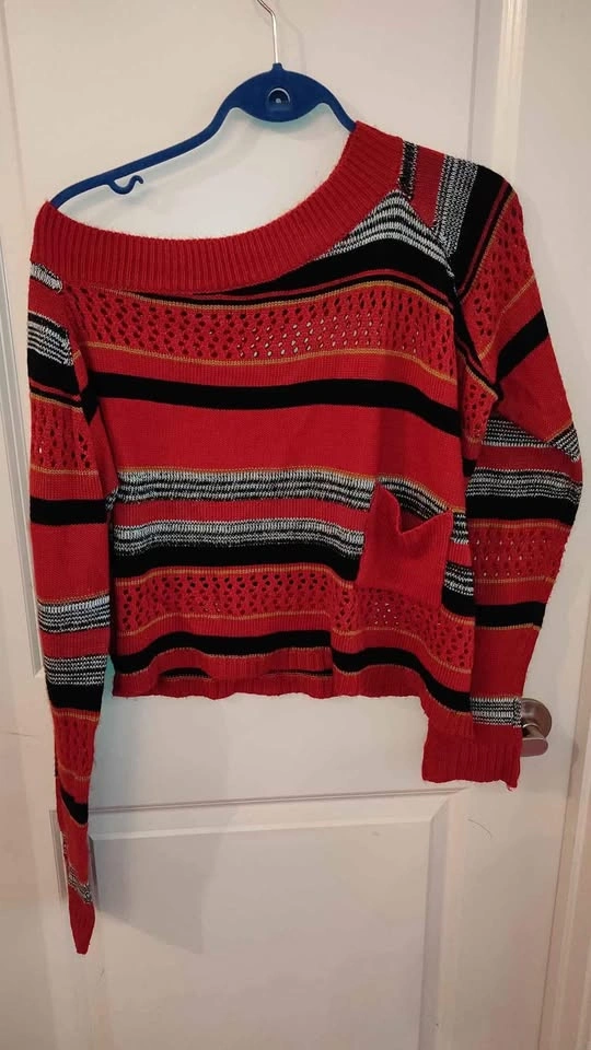 Patch Pocket Striped Perforated Knit Sweater (M)