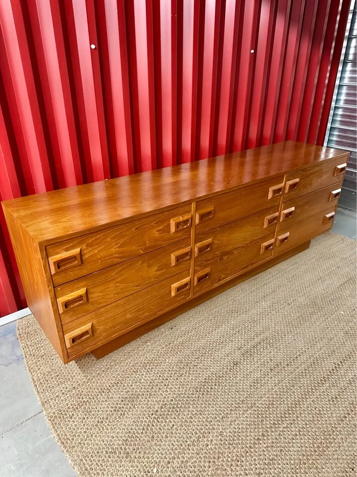 MCM Teak Credenza/9-Drawer Dresser - photo 2