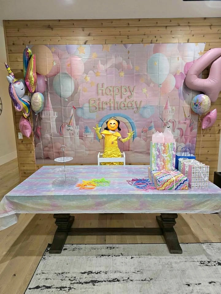 Unicorn backdrop banner and balloons
