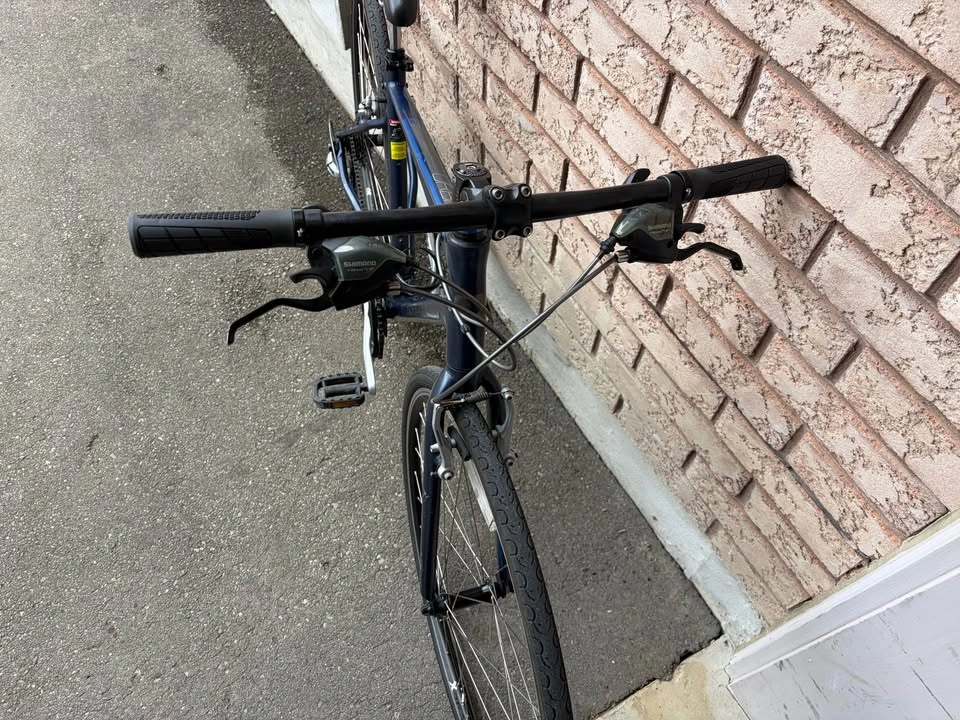 Garneau Urban Medium Hybrid Bike - photo 5