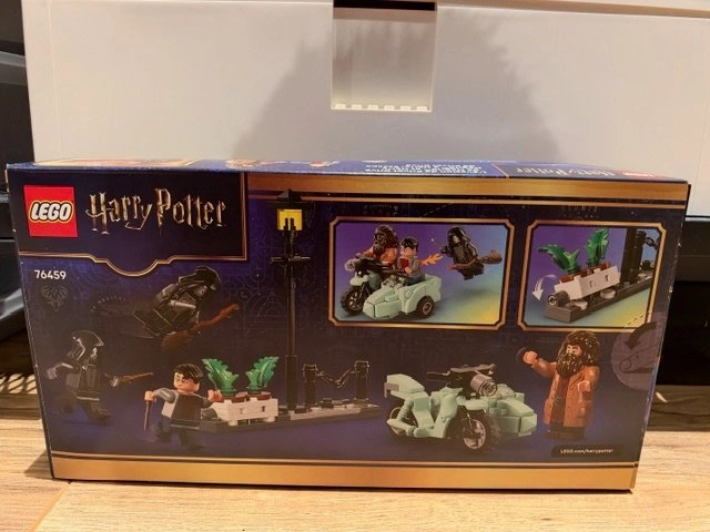 Lego 76459- Hagrid & Harry's Privet Drive Escape - BNIB - photo 2