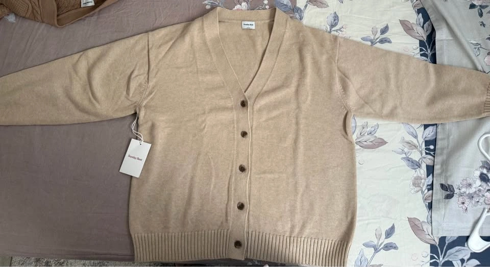 Aritzia Sunday Best Lamora Cardigan - Size L (Brand New) - photo 4