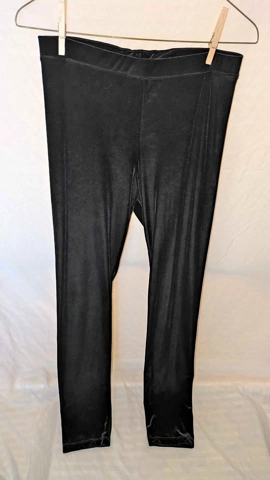 Black Velvet Leggings (Medium / UK 10)