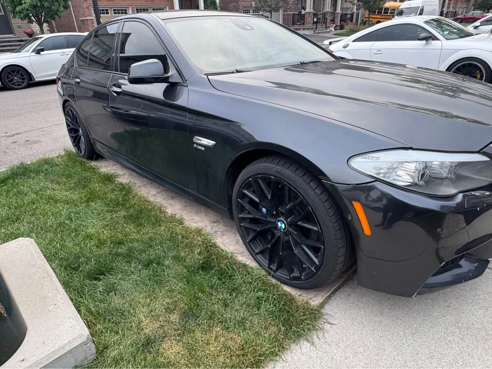 2012 BMW M550i xDrive (Safety Included) - photo 4