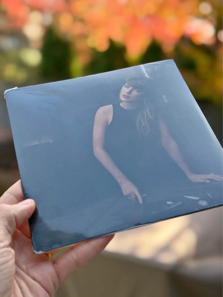 Taylor Swift – Patient Zero “His Halo” 7” Vinyl 🖤