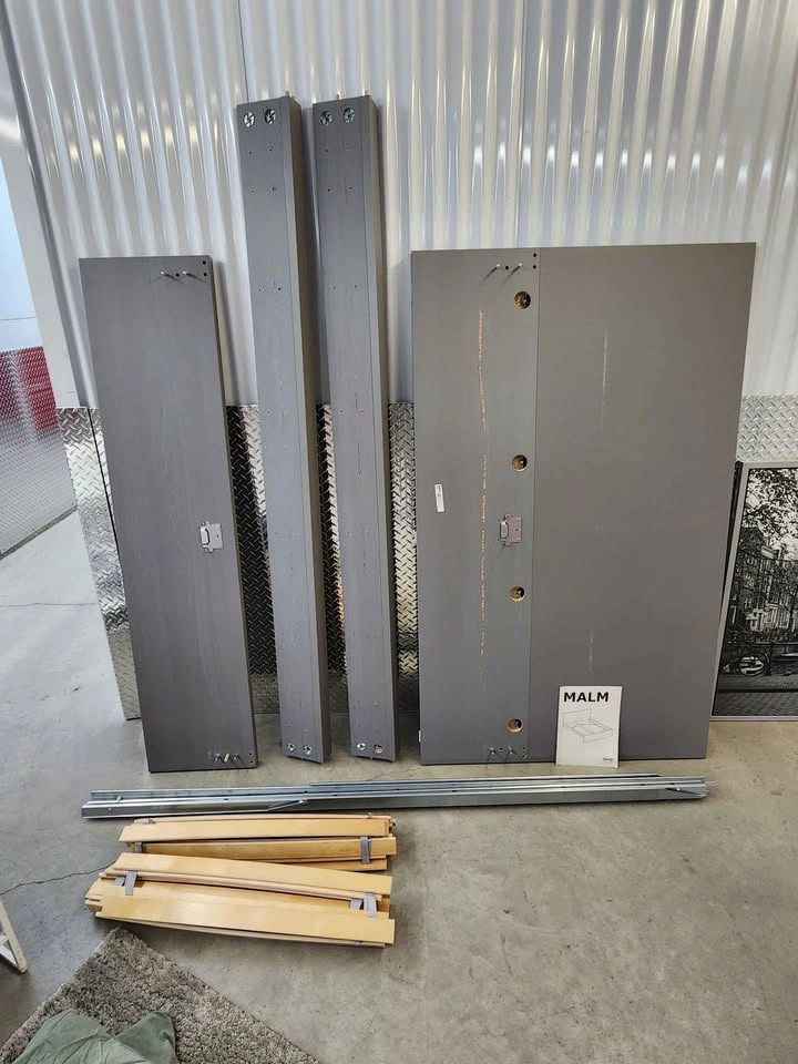 🇨🇦  IKEA QUEEN Bedroom set - photo 3
