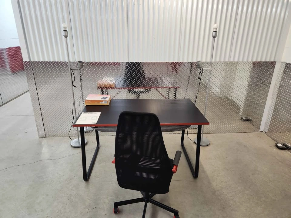 🇨🇦  IKEA Gaming Desk and Chair - photo 2