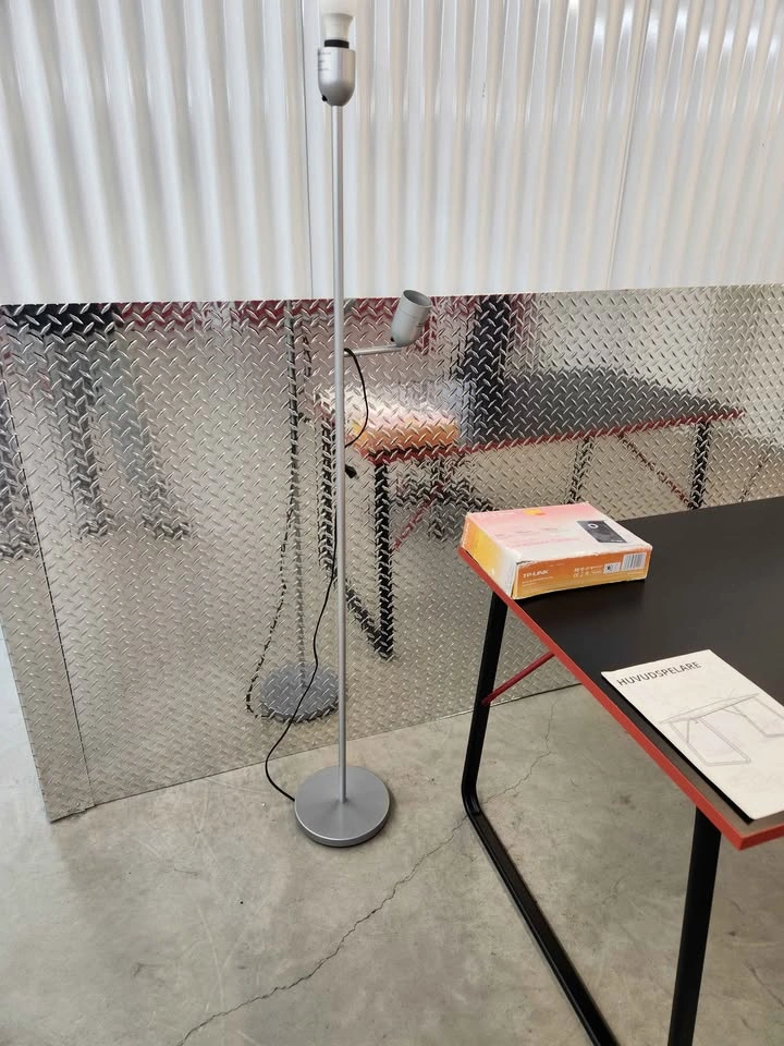🇨🇦  IKEA Gaming Desk and Chair - photo 5