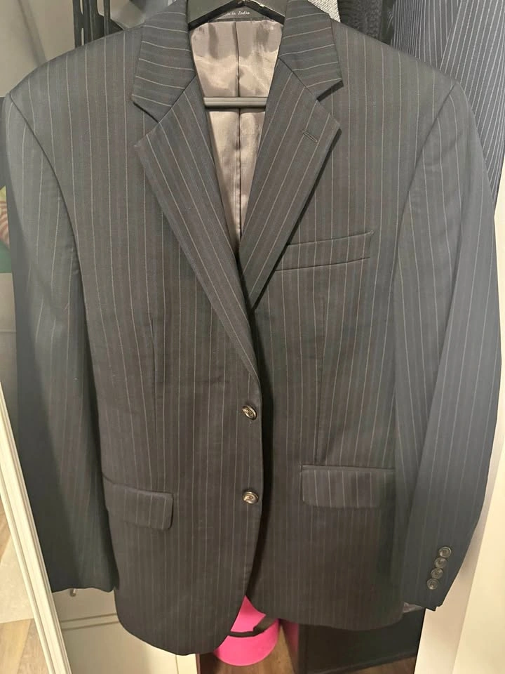 Ralph Lauren suit Jacket Size 38R Pants 32/30