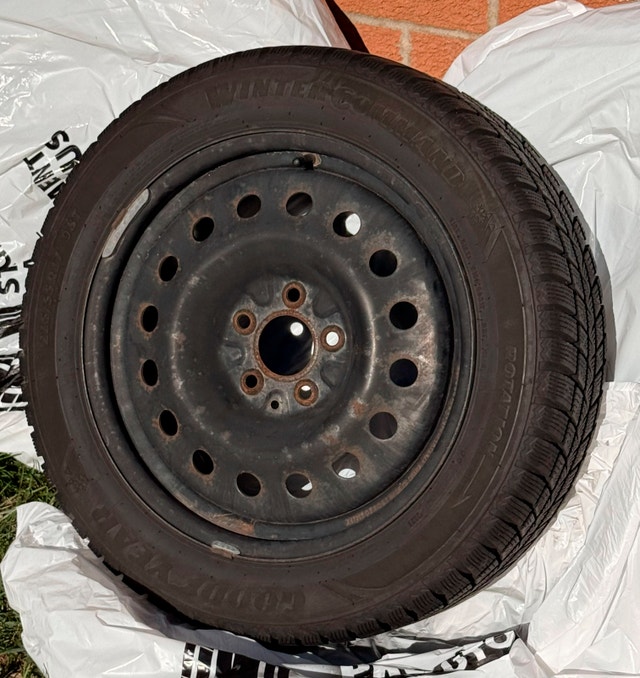 4 X 2019 – 2023 Kia Seltos winter tires on rims