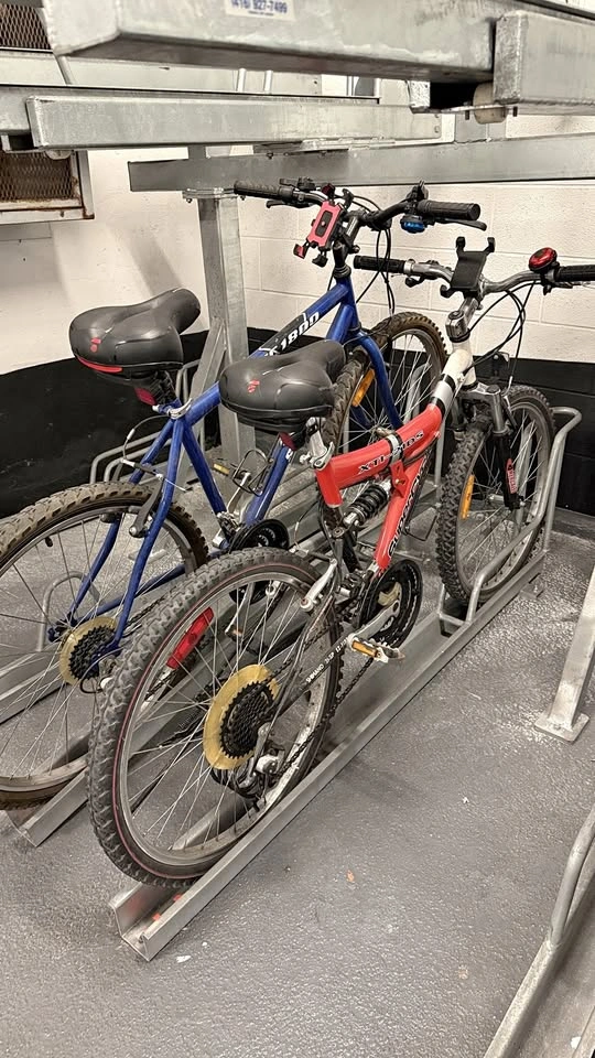 Two Mountain Bikes - Supercycle XTI-21DS + SC1800