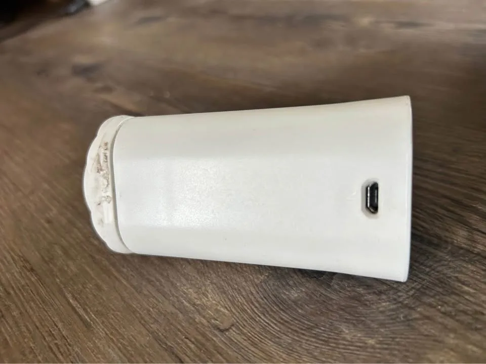 ⚡⚪ White Triangle Lantern & Portable Charger – Model PC813 💡🔋 image indicator(5)