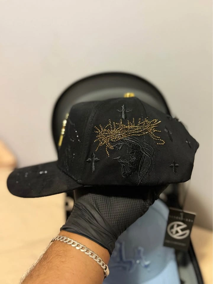 3 Gold Crosses Bélica Cap | 100% Authentic - photo 2